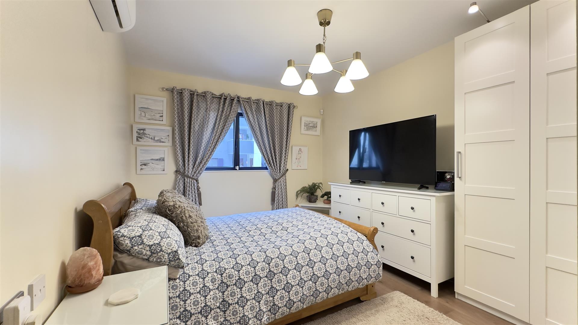 Image of Apartment - 2 Bedrooms - 2 Bathrooms for Sale in Mons Calpe Mews-Gibraltar, Image 3